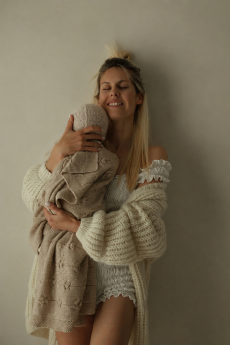 Kocyk ze 100% wełny merino warm beige Floral - premium collection - MY MEMI