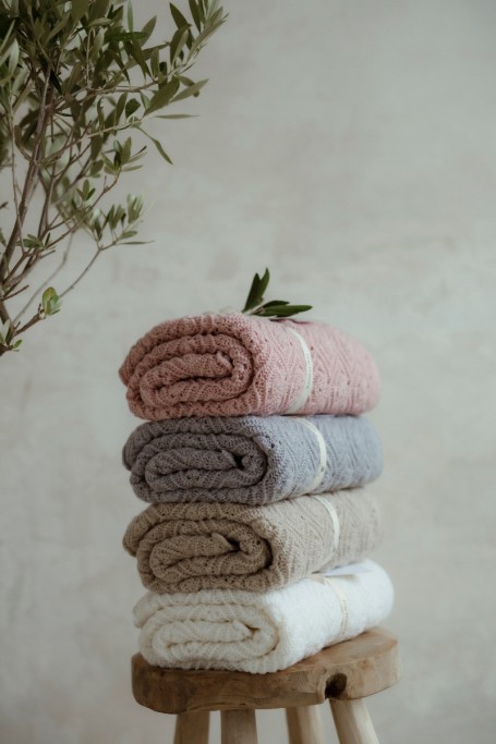 Kocyk ze 100% wełny merino powder pink Pearl - premium collection 2