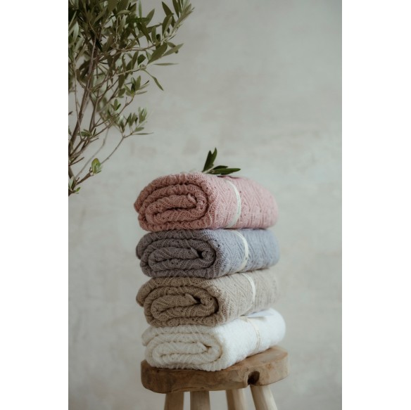 Kocyk ze 100% wełny merino powder pink Pearl - premium collection