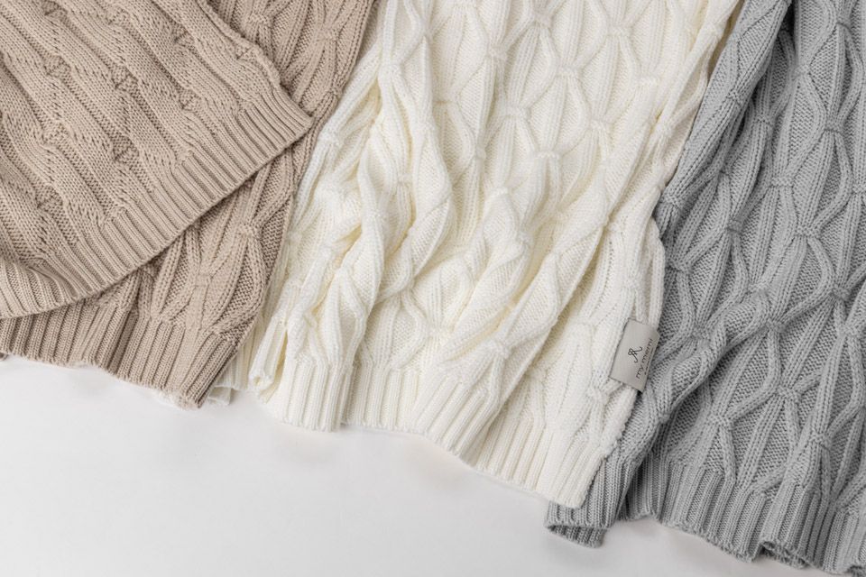 Warm blanket of 100% merino wool Cream Wave  - premium collection