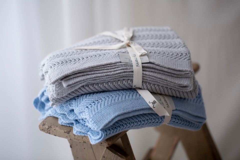 Bamboo Blanket 80x100 light grey - feather - MY MEMI