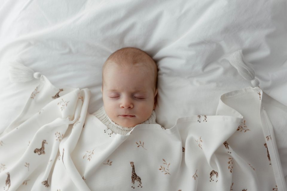 Bamboo swaddle blanket 100x120 - giraffes - MY MEMI