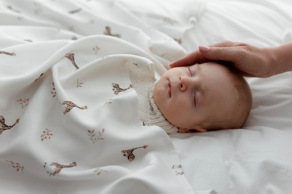 Bamboo swaddle blanket 100x120 - giraffes - MY MEMI