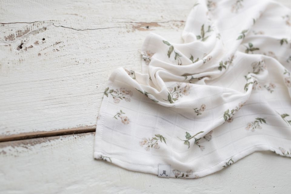 Bamboo muslin swaddle 120x120 - bells - MY MEMI
