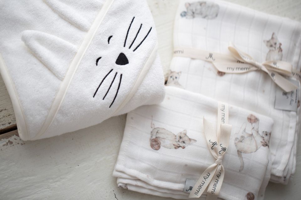 Bamboo muslin swaddle 120x120 - kittens - MY MEMI