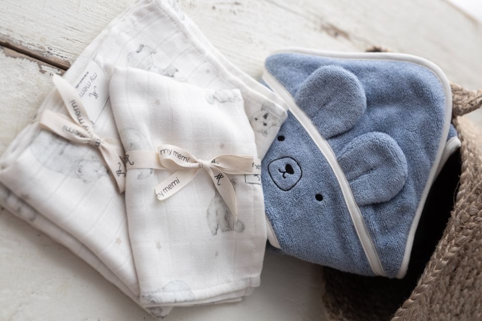 Bamboo muslin swaddle 120x120 - little bears - MY MEMI