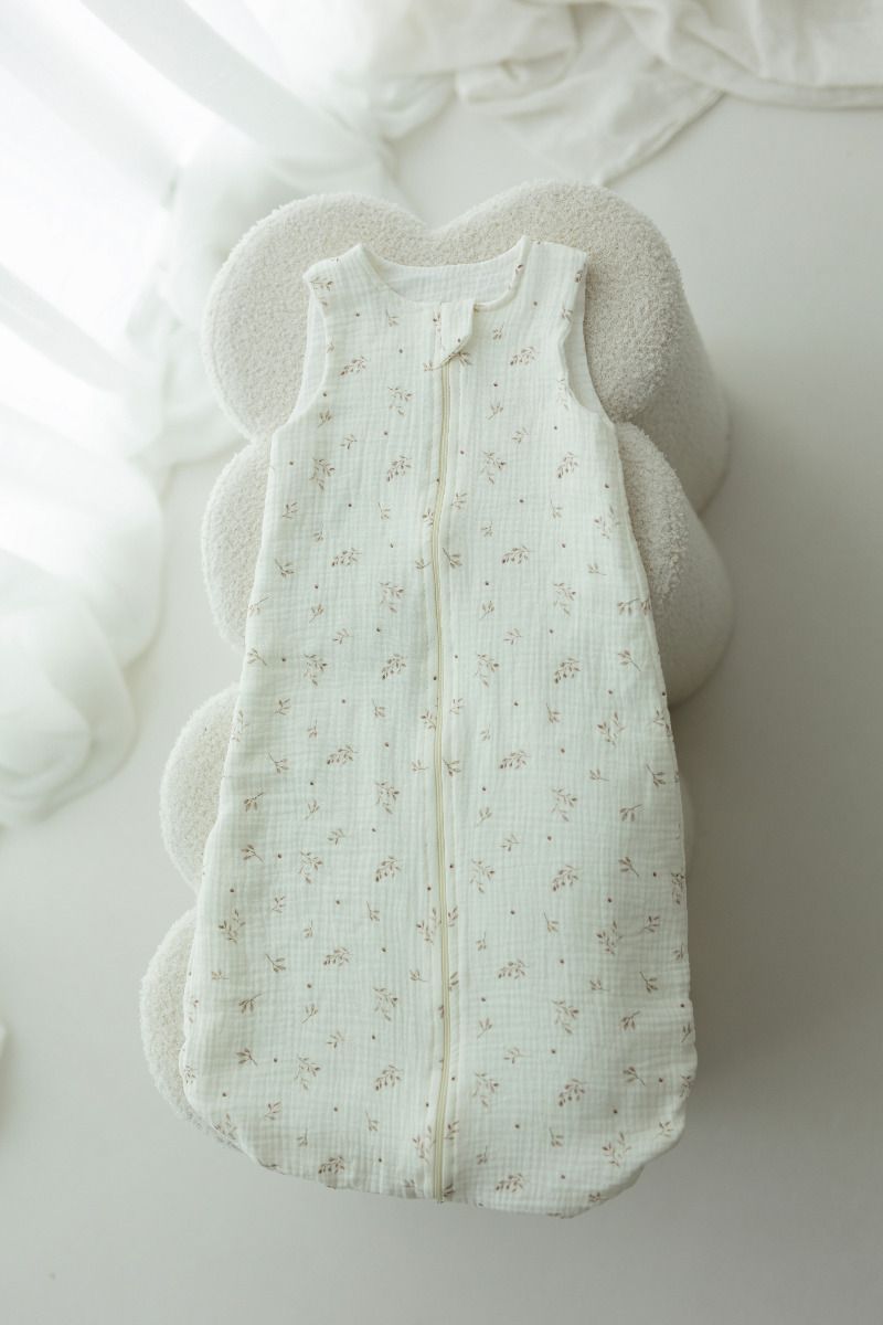Organic cotton muslin baby sleeping bag 0 - 5 months 1.0 TOG - twigs