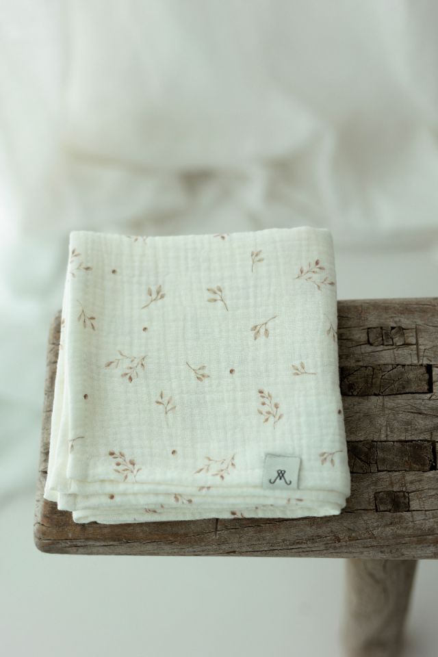 Organic cotton muslin diaper 60x65 - twigs